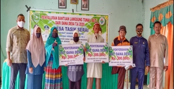PEMBAGIAN BANTUAN LANGSUNG TUNAI (BLT) RP.300,000 RIBU RUPIAH TAHAP V TAHUN 2021